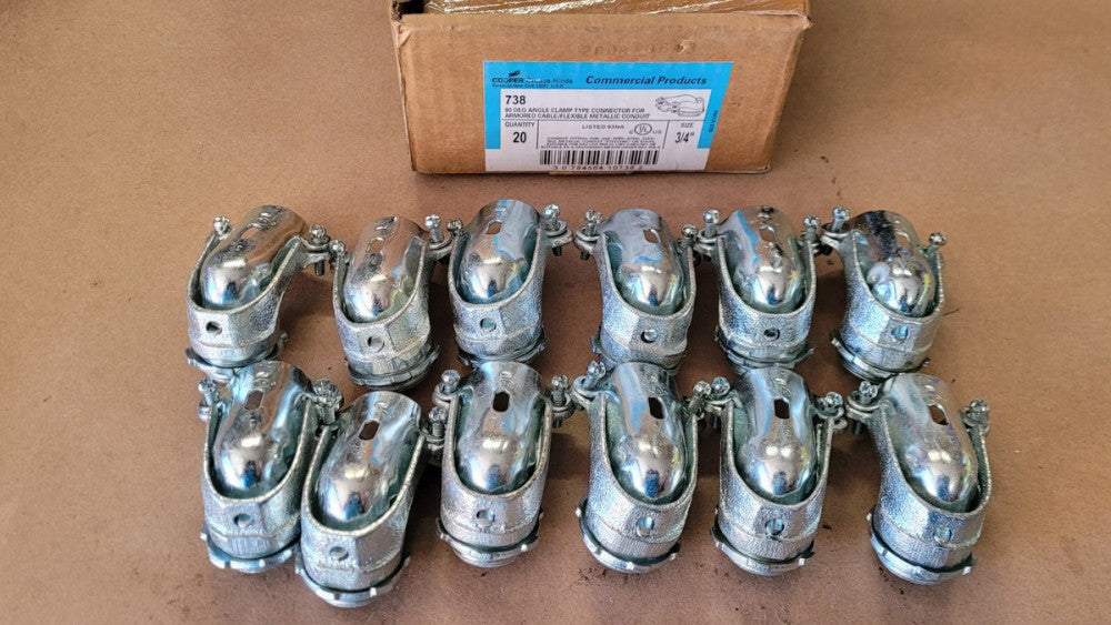 Lot Of 12 Cooper / Crouse Hinds 738 90 Degree Angle Clamp Type Connectors...