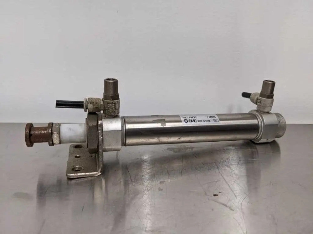 SMC CM2B25-100 Cylinder 1.0 MPa Double Action Round Body