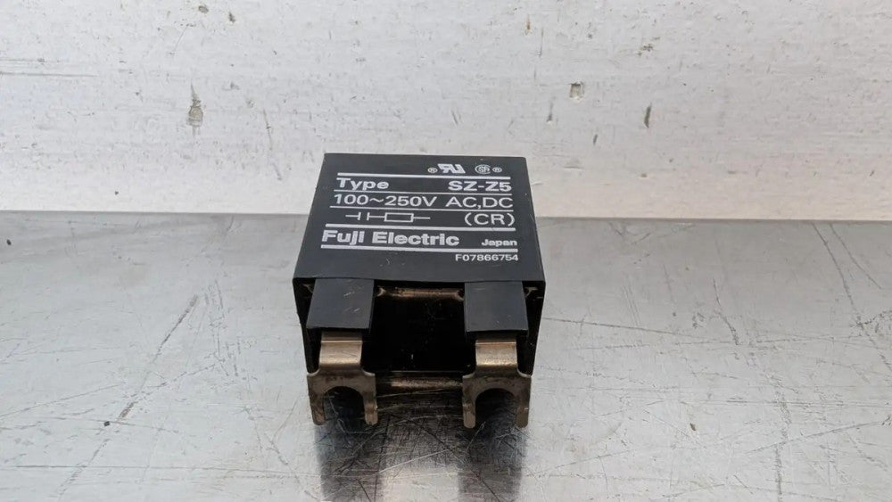 Fuji SZ-Z5 Surge Suppressor 100-250V AC/DC