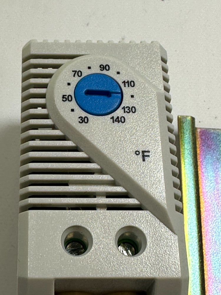 Hammond Mfg. 01141.9-00 Thermostat Type SKT011419N0 30-140°F Normally Open - New