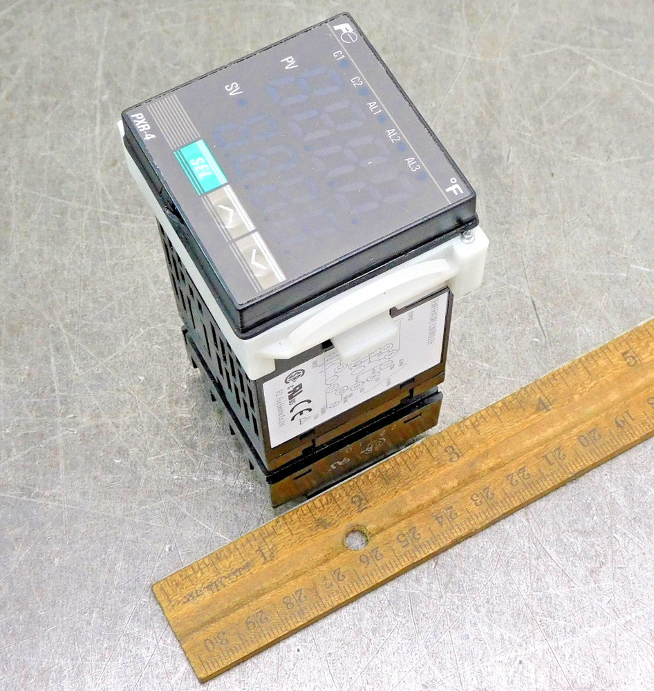 Fuji Electric PXR4CRS1-5V0A1 Temperature Controller 240V AC 12VA 50/60Hz
