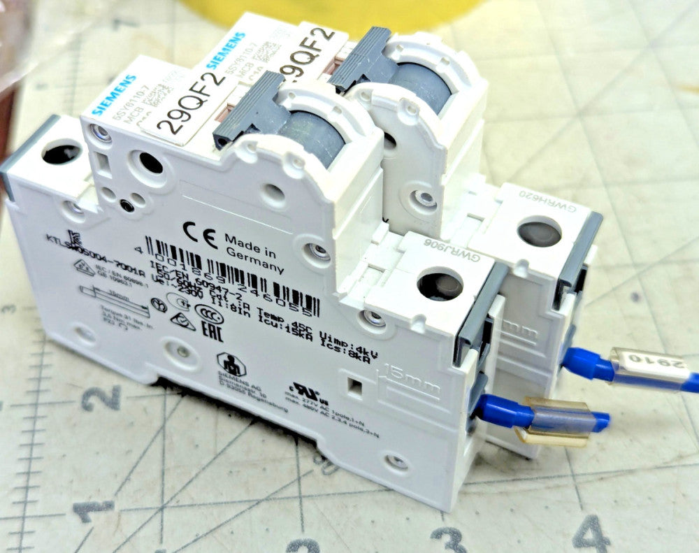 2- Pack SIEMENS  5SY6110-7 10A Circuit Breaker   WORKING PULL [Z3B7]#25