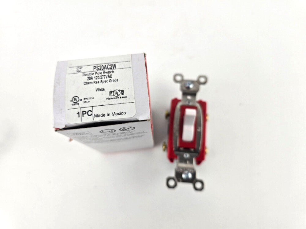 1pc Pass & Seymour WHITE DOUBLE POLE Toggle Switch PS20AC2W Chem Res Spec Grade