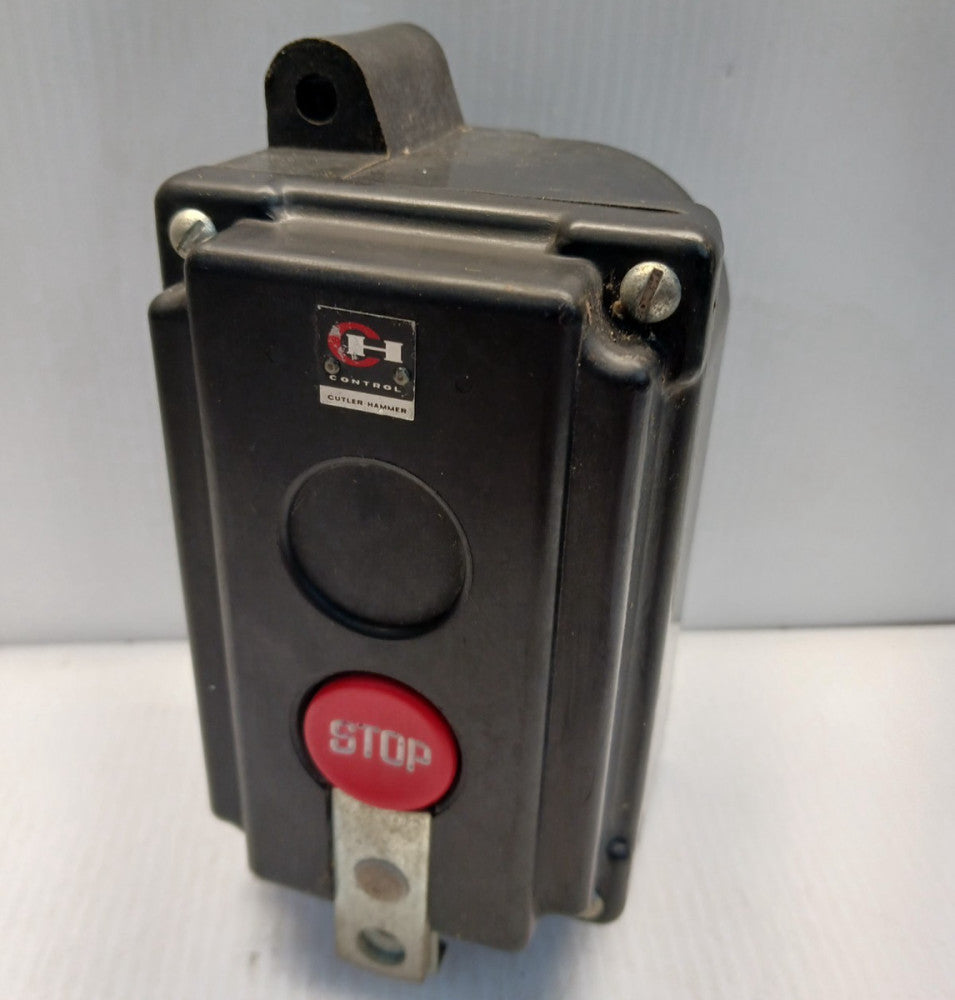 New Cutler Hammer 10250H665A Push Button Station Stop 600 Vac