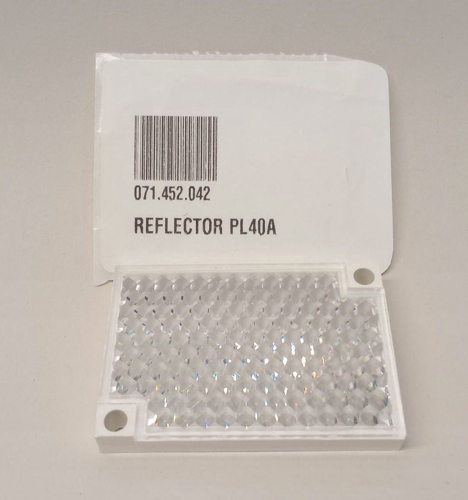 Sick Type PL40A Photoelectric Switch Reflector 1012720 1-5/8" X 2-3/8"