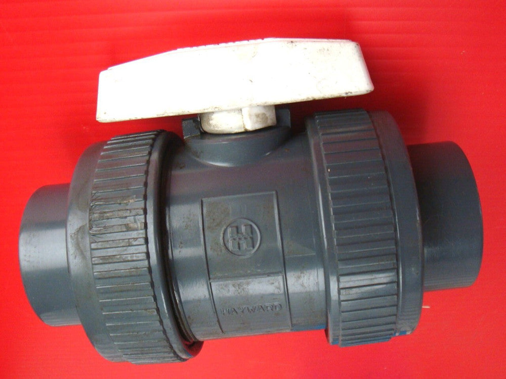 Hayward TB1125STE 1-1/4" Socket TU PVC - Ball Valve Inline 