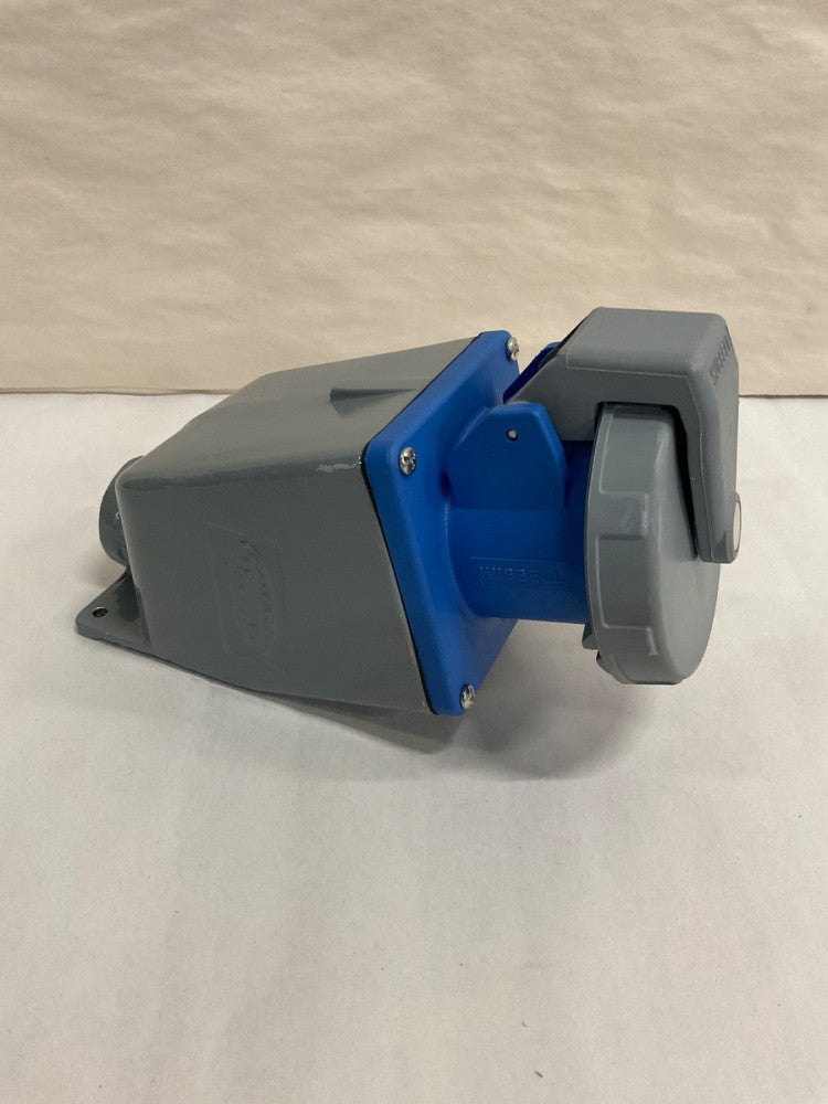 Hubbell 460R9W 60A 250V 3Ø 4W Pin and Sleeve Receptacle w/ 1 1/4 in Conduit Box