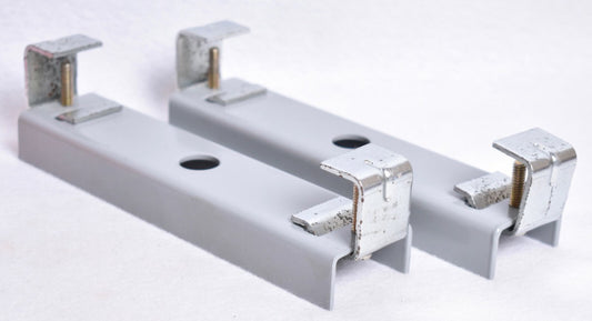 2 Count Eaton Vertical Enclosure Mounting Hangar Assemblies  BX20XXXAVHFX