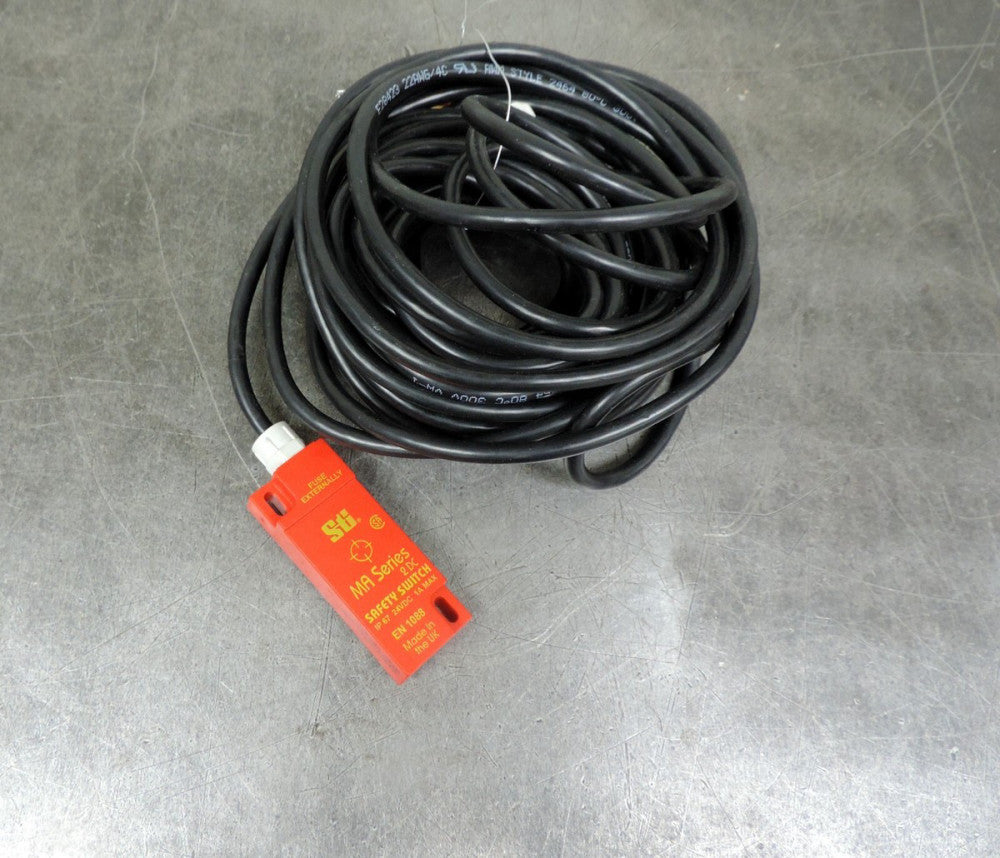 STI  Scientific Technologies 44507-0380 Safety Switch MA Series EN 1088  24VDC