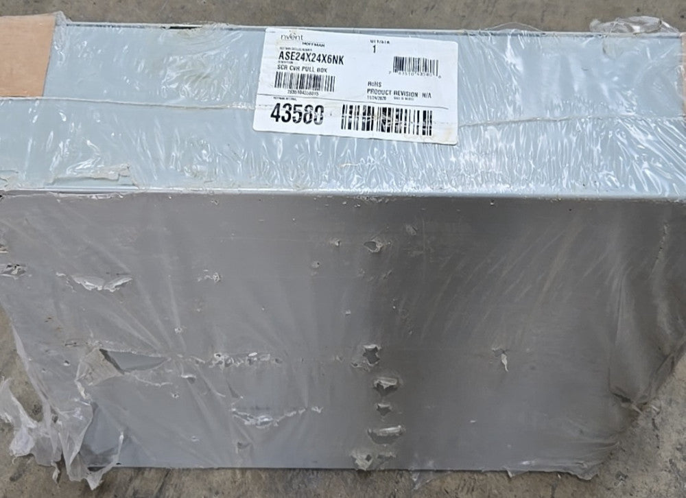 New Old Stock! Hoffman ASE24X24X6NK SCR CVR Pull Box