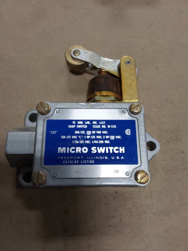 UND LAB R-300 MICRO SWITCH BAF1-2RN2  20A 125 250 Or 480VAC