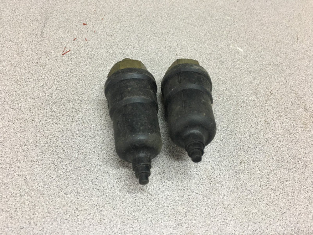 NEW NO BOX LOT OF 2 EURO SWITCH 211121