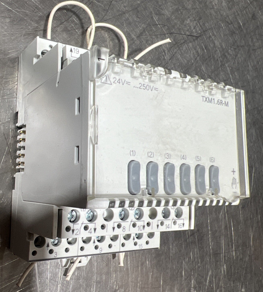 Siemens TXM1.6R-M I/O Module Nos Surplus Fresh Take Out