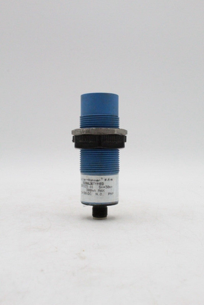 Cutler-Hammer E53KAL30T111ED Tubular Capacitive Proximity Sensor