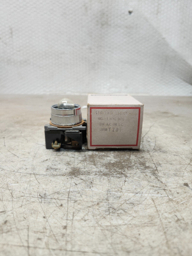 NEW IN BOX Cutler-Hammer Indicating Light 10250T
