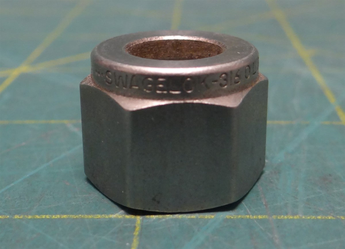 Swagelok Nut for 1/2 in Tube Fitting 316 Stainless Steel SS-812-1 Hex 5/8 in