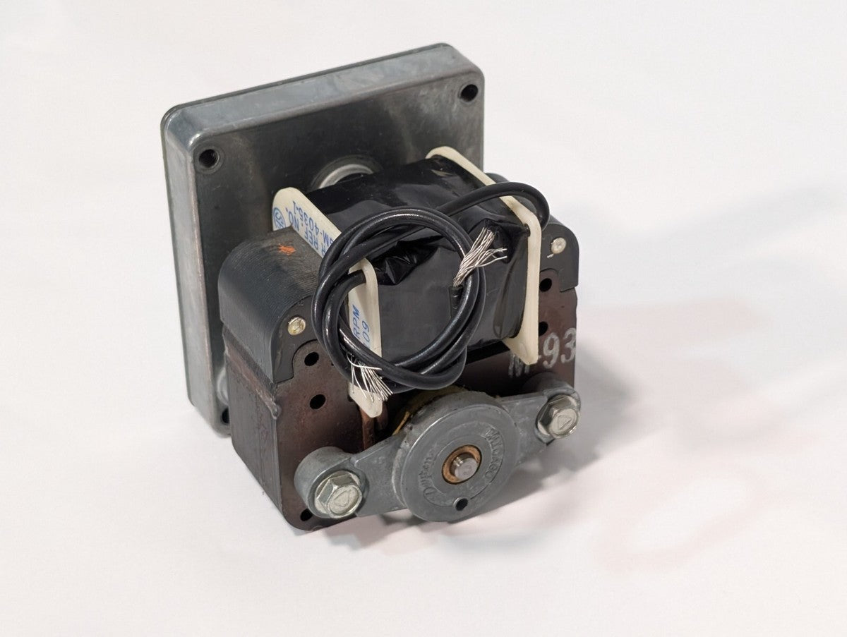 Dayton HGM-4035-1 AC Gearmotor, Model 3M101, 120vac @ 60Hz, 0.5A. 35 RPM