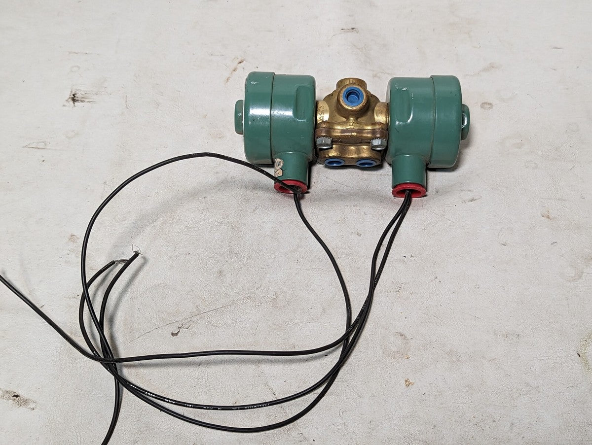 ASCO 8342B21 valve, solenoid 80173, 125PSI, lt oil, water, air, 110/120VAC