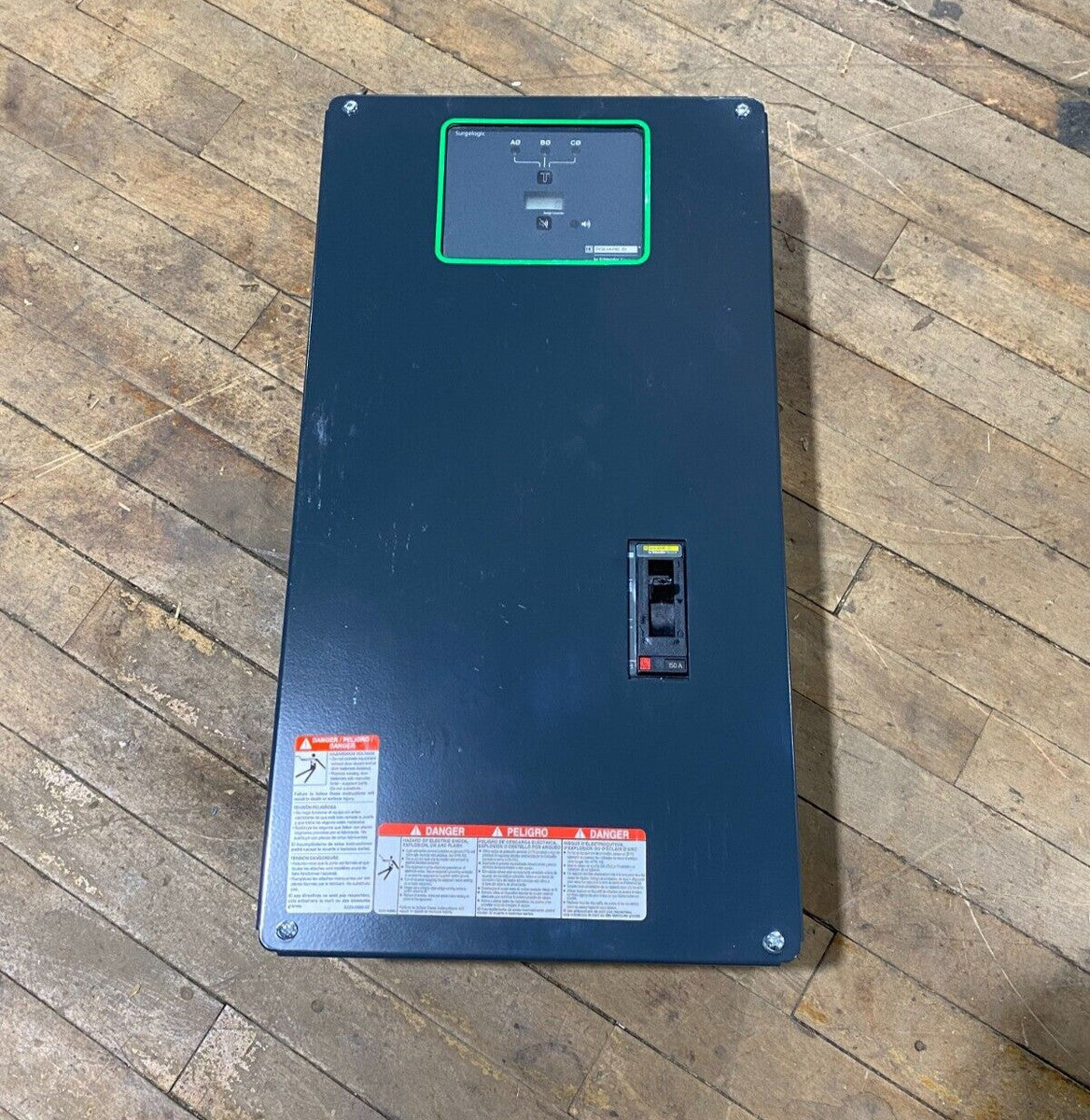 Square D SSP02EMA24DF Surge Protective Device Surgelogic 240kA 208Y/120V 3PH NOS
