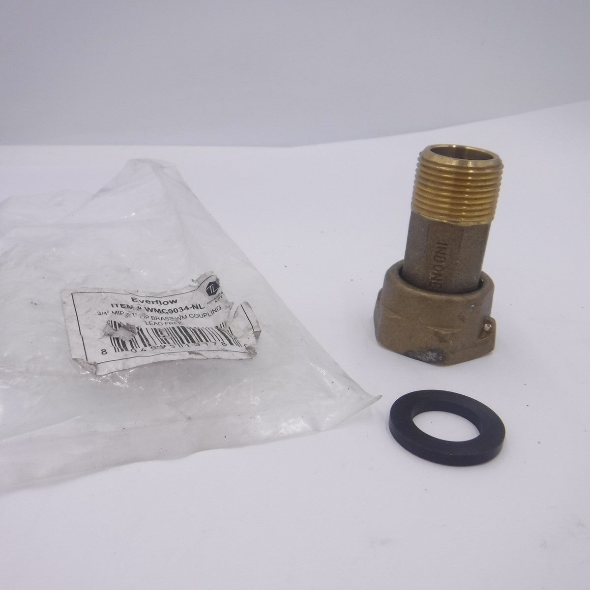 Everflow 3/4" MIP x 1" FIP Brass Meter Coupling W/Washer WMC0034-NL