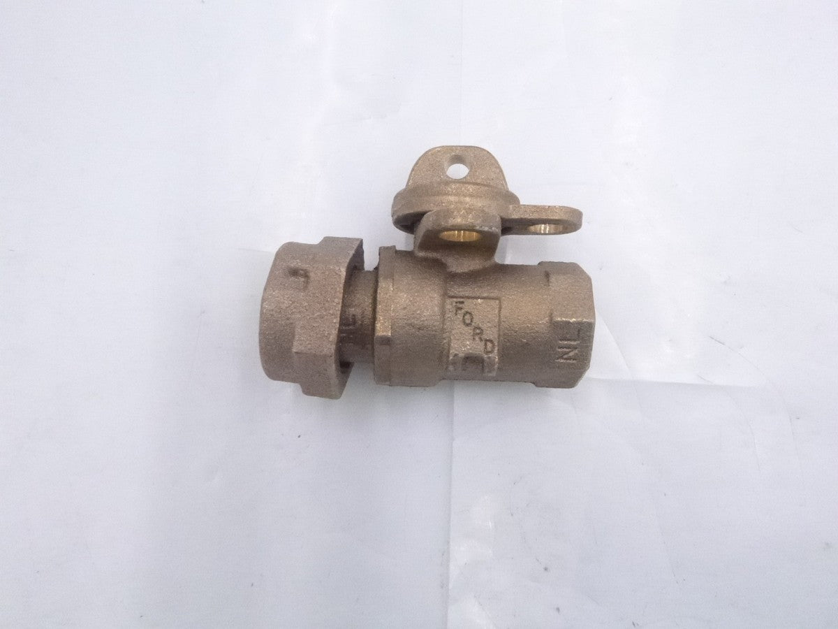 B13-231WR-NL 5/8 BALL VALVE FIP/MTR NUT 3/4" FEMALE