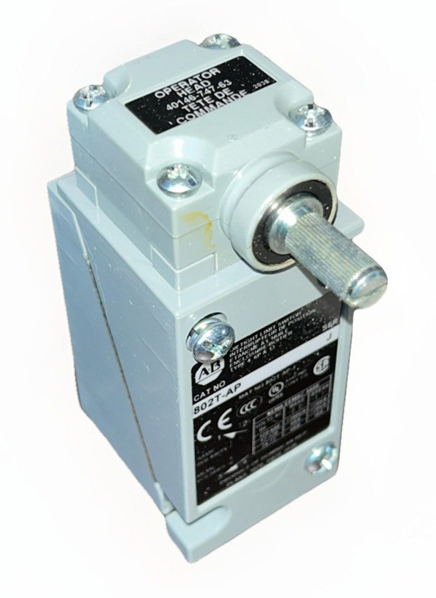 Allen-Bradley 802T-AP OILTIGHT LIMIT SWITCH NEW! Plug-In. Type 4, 13.      T8
