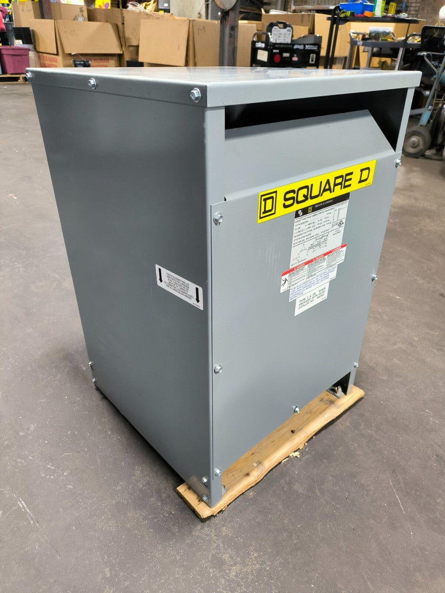 45 kVA Square D Sorgel EE45T67H Transformer 240-208Y/120 VAC 108-124.9 Amp NOS
