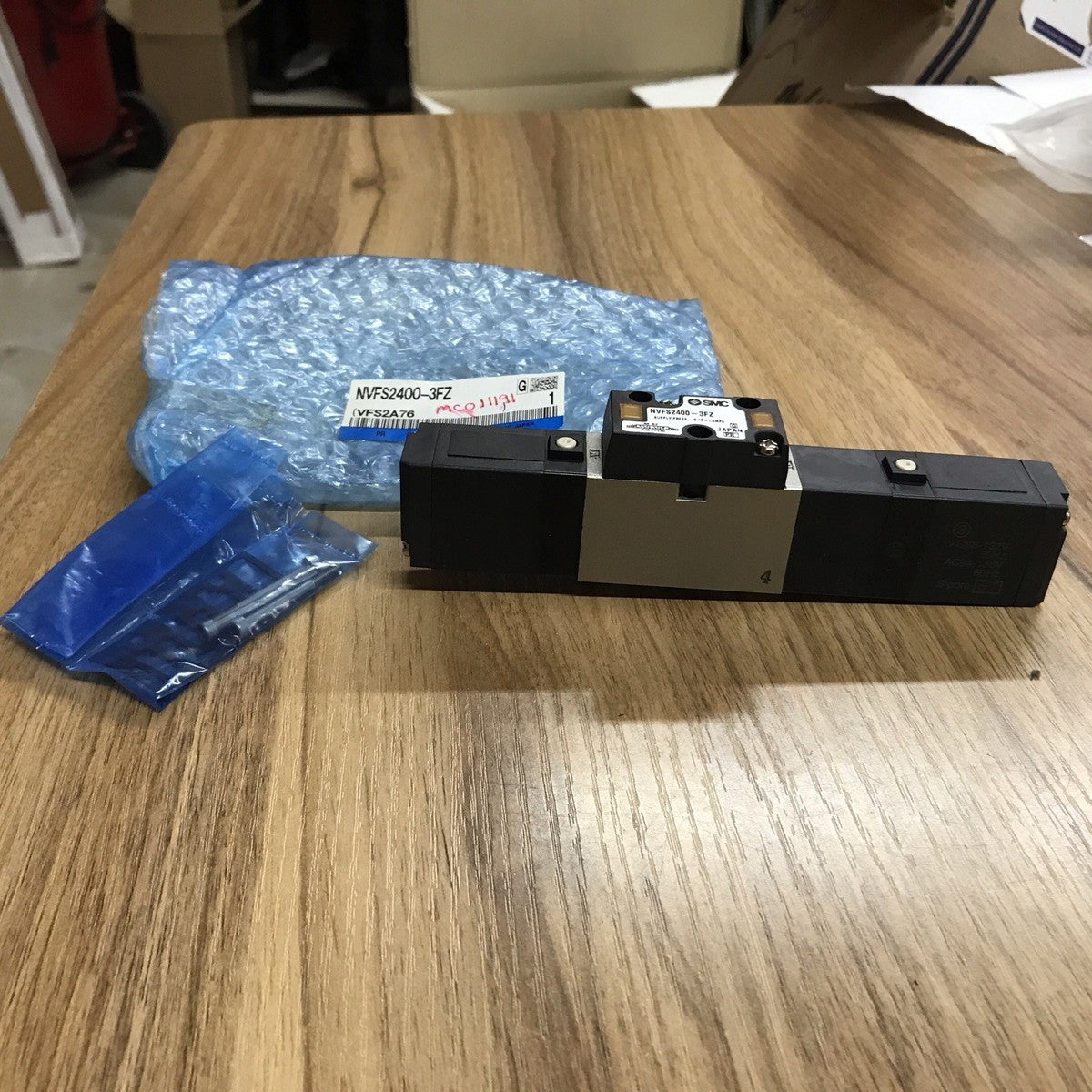 1 NEW SMC NVFS2400- 3FZ SOLENOID VALVE NNB