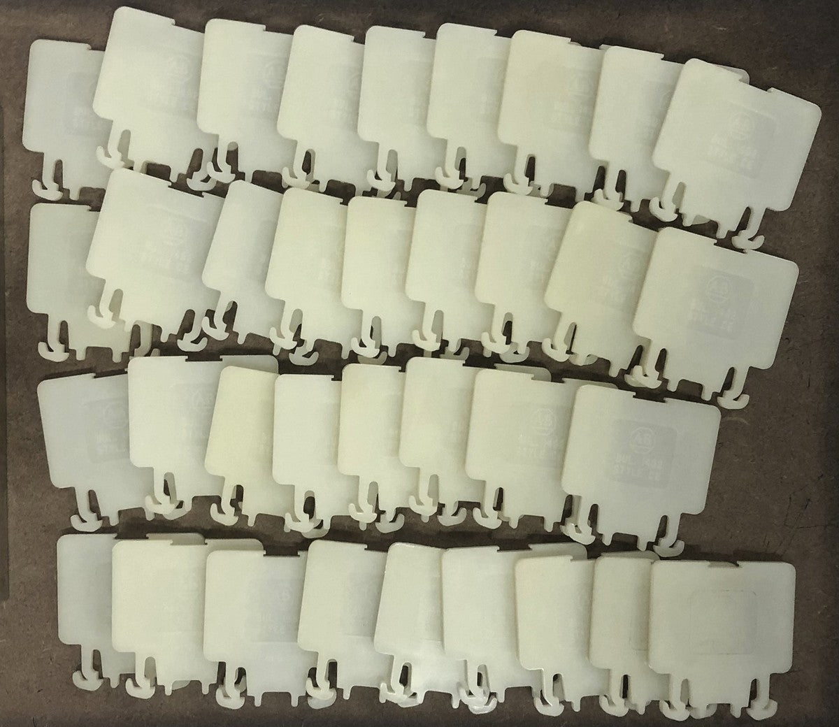 Allen-Bradley Series A Terminal Block End Barrier 1492-N17 [Lot of 35] NOS