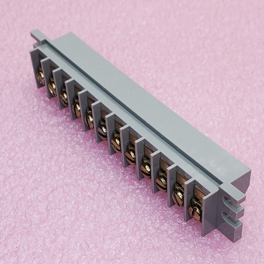 Lot of 4 - AMP TYCO 350880-1 PCB Edge Connector w/Screw Terminal 12 Position NEW