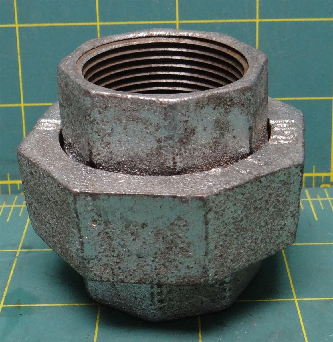 1 1/2" High-Pressure Galvanized Steal Female Threaded Pipe Union Fitting 