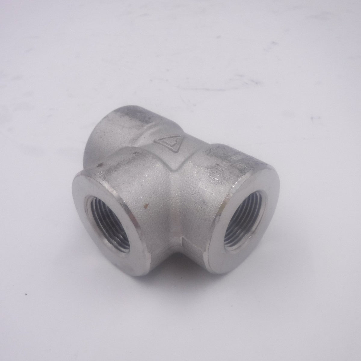 Anvil 3/4" FNPT 304 Stainless Steel Tee B16 3M Class 3000#