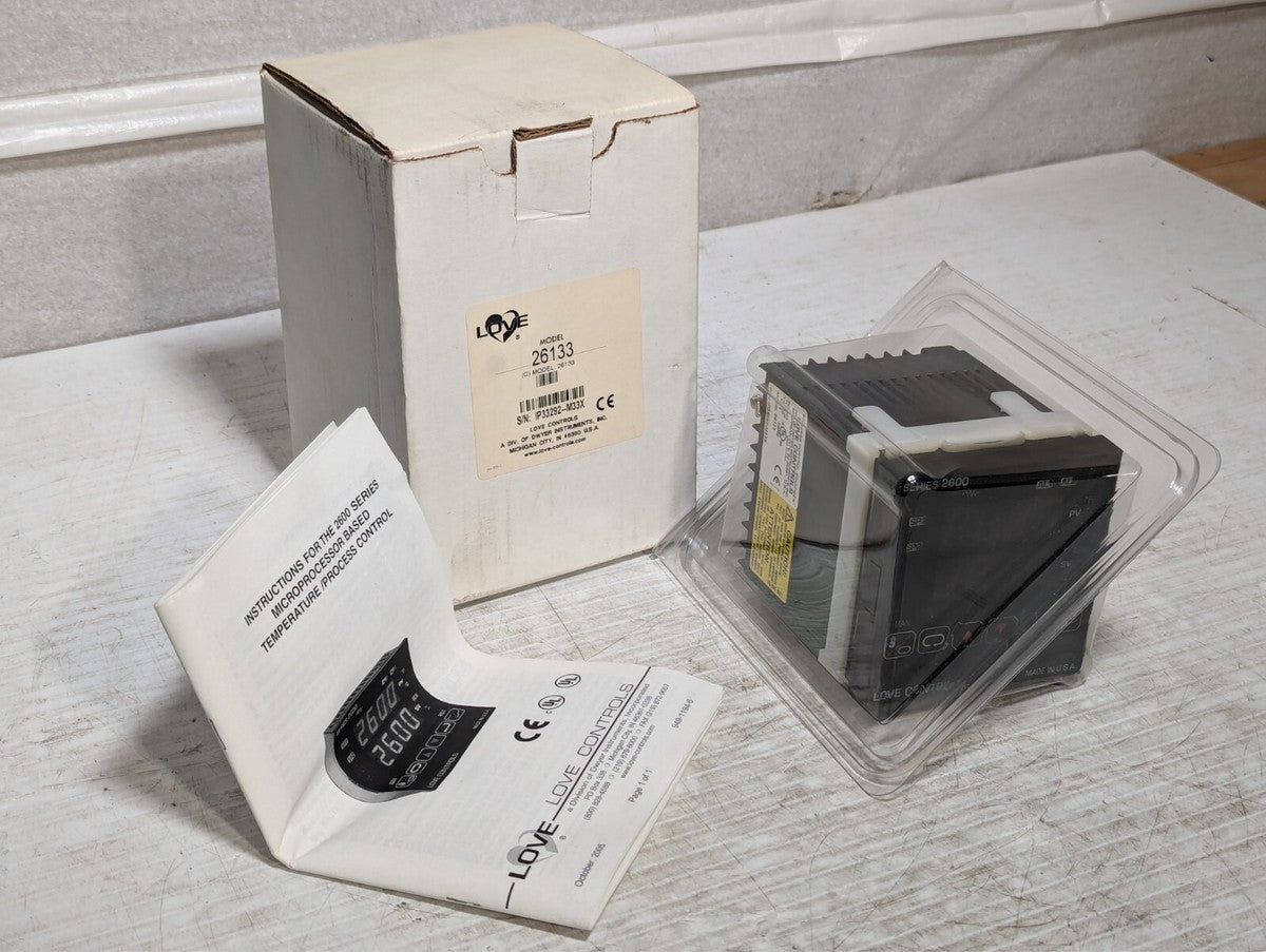 Dwyer 26133 Microprocessor Based Temperature / Process Controller, Love Controls