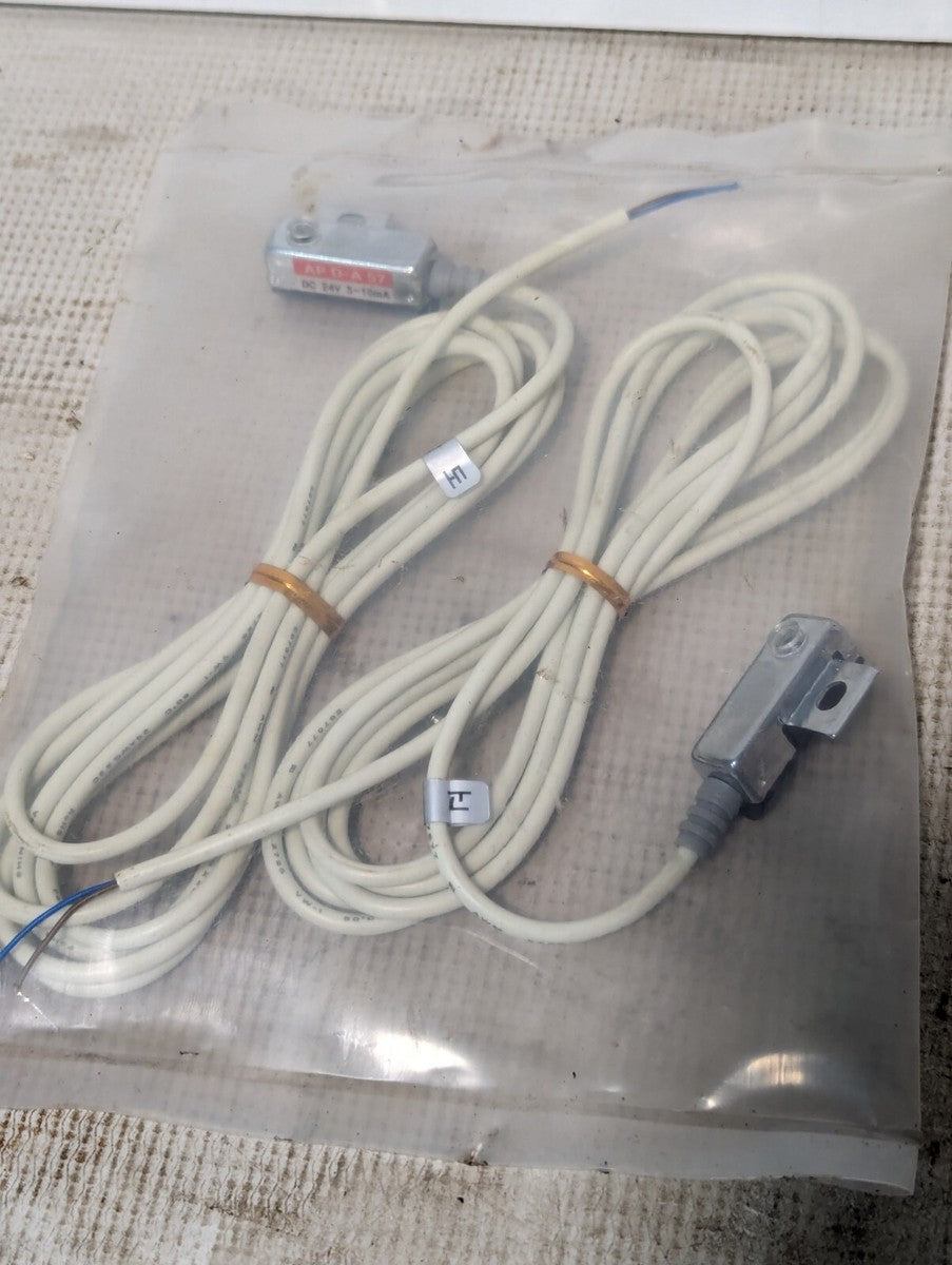 Lot of 2 SMC DA57 Sensor Proximity Limit Switches 24VDC