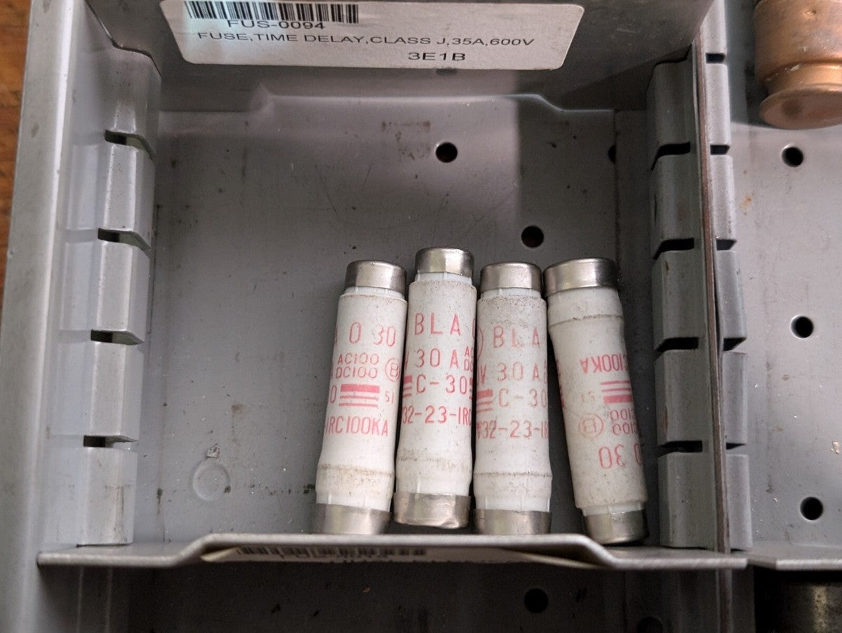 Lot of 4 Fuji Electric BLA030 Fuses, 30A, 600VAC - Free Returns