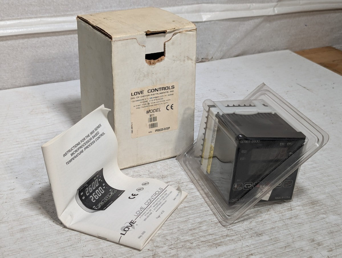 Dwyer 26111 Microprocessor Based Temperature / Process Control, Love Controls