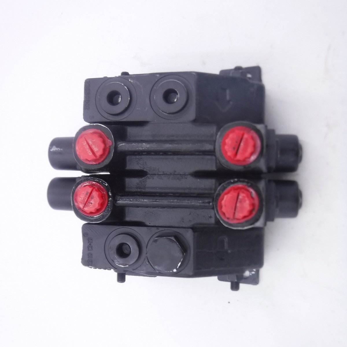 OEM New Holland Rochester Valve 21.72104 for 2002-2006 Nitro Sprayer