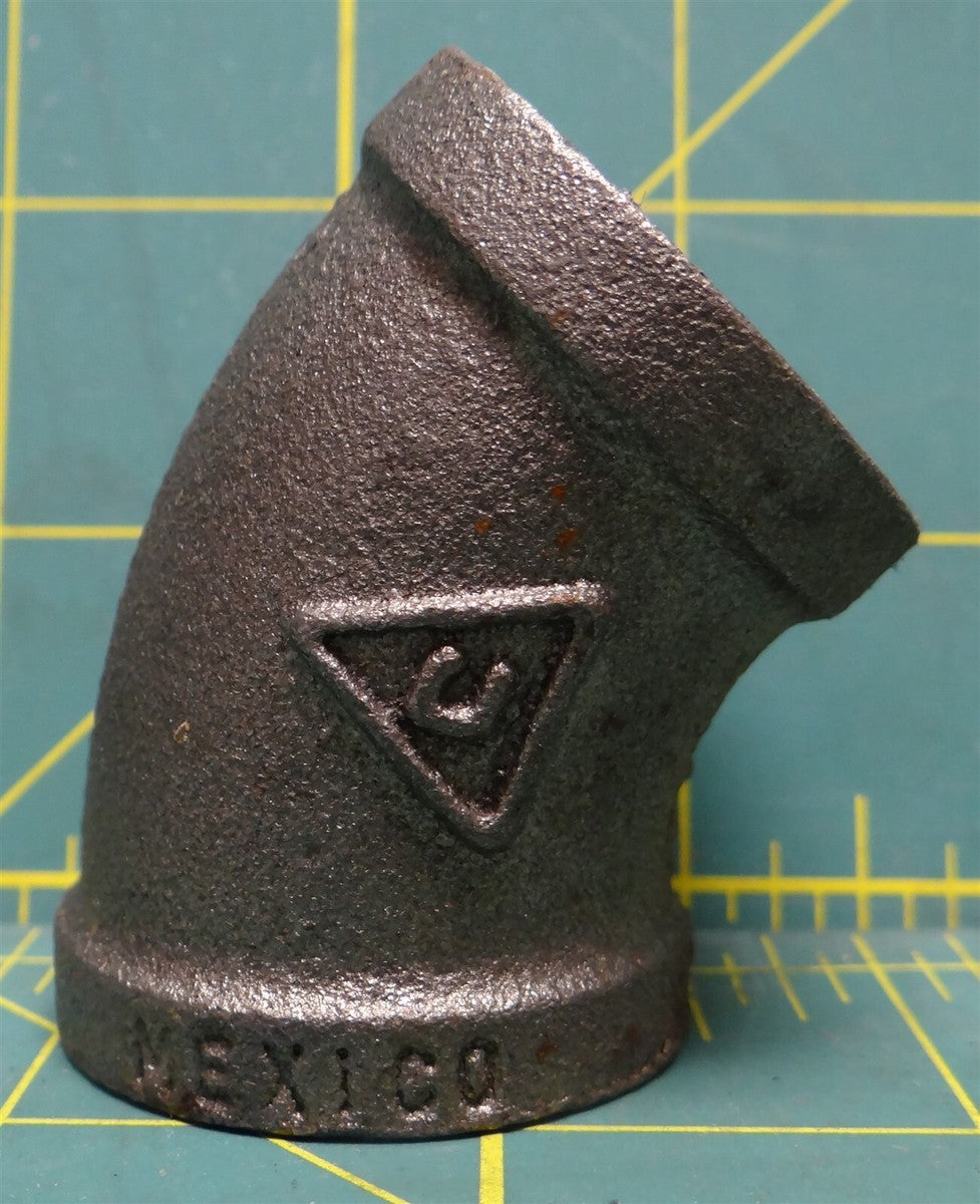 3/4" Pipe Size Malleable Iron Elbow, 45 Degree, FNPT Type 