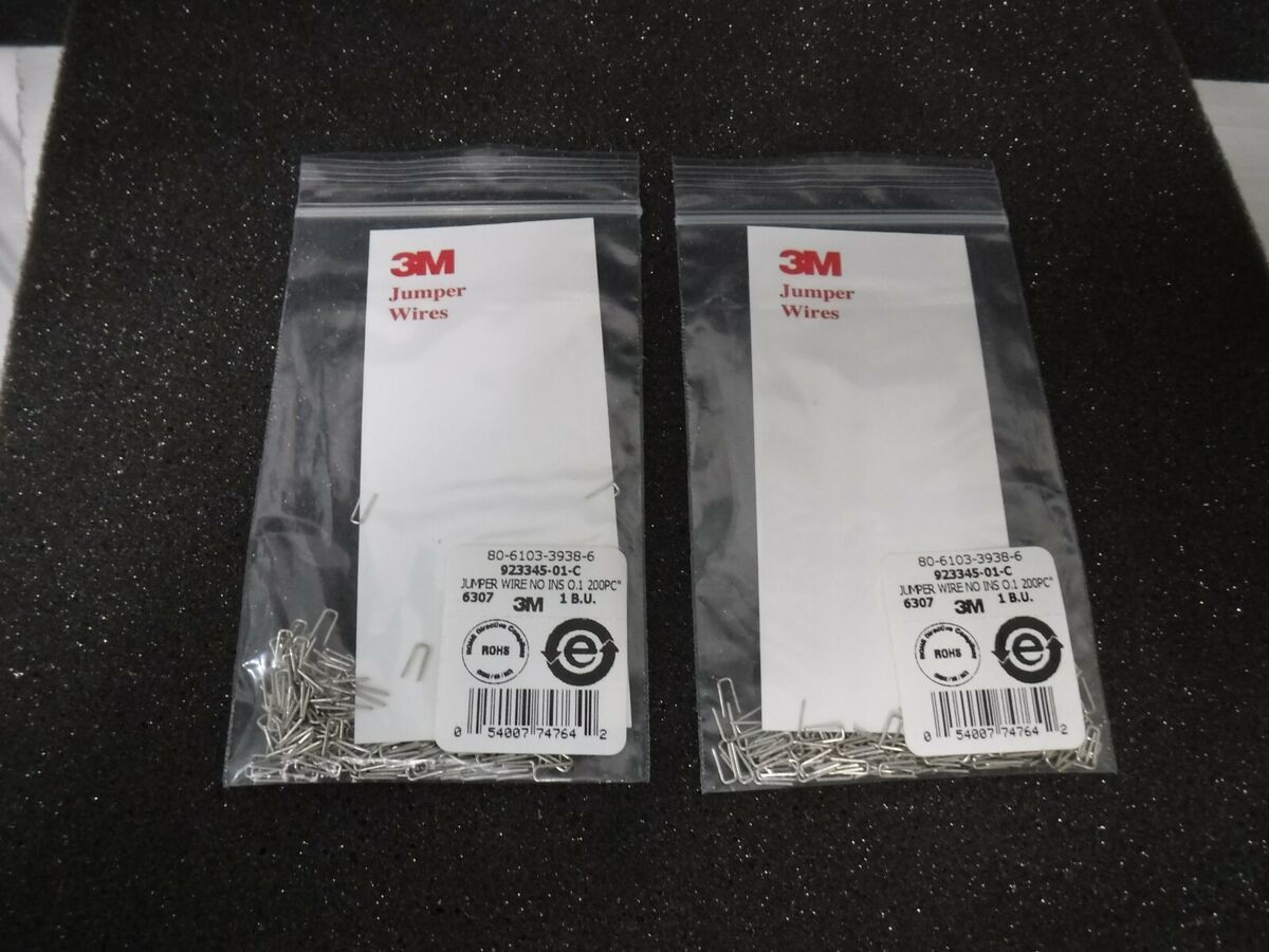 3M 923345-01-C 200 Pc. Jumper Wire Pack, 22 AWG, 0.1" Long Bent 90° End Lot of 2