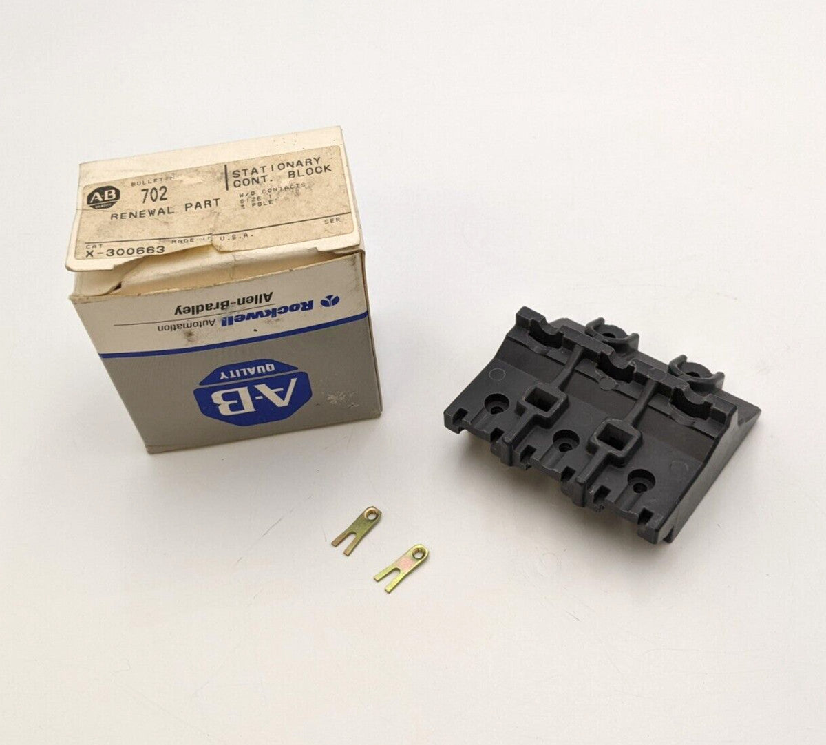 Allen Bradley X-300663 Stationary Contact Block Size 1 3 Pole Renewal Parts NOS