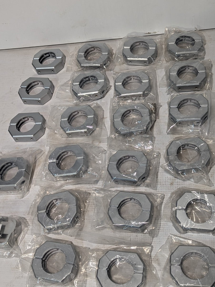 Lot of 22 plastic clamps as pictured