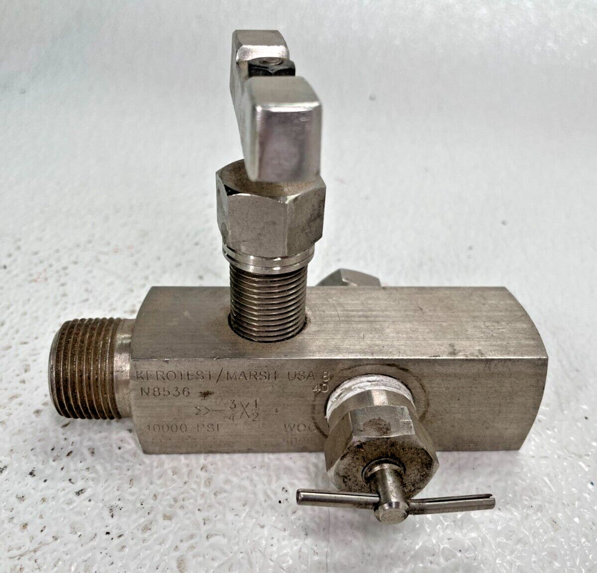 KEROTEST / MARSH N8536 Stainless Gauge Valve 3/4"M-NPT x 1/2" F-NPT 10,000-psi