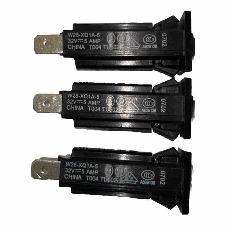 *QTY 3*Tyco Eletronic W28-XQ1A-5 Manual Reset Circuit Breaker 32V 5A Panel Mount