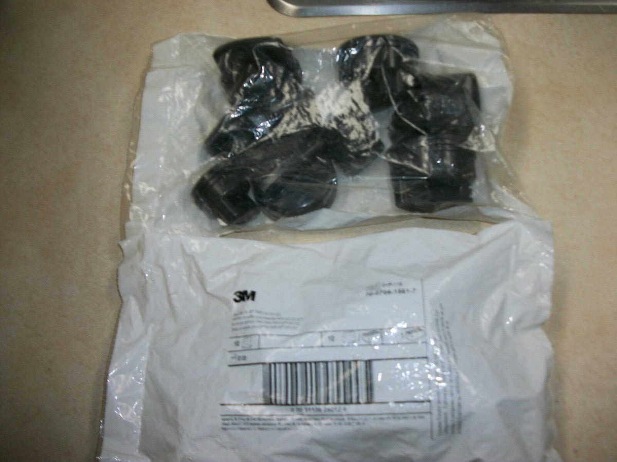 NEW BAG 3M GVP-115 3M BLOWER PLUG KIT FOR AIR PURIFYING RESPIRATOR SYSTEM 10 PCS