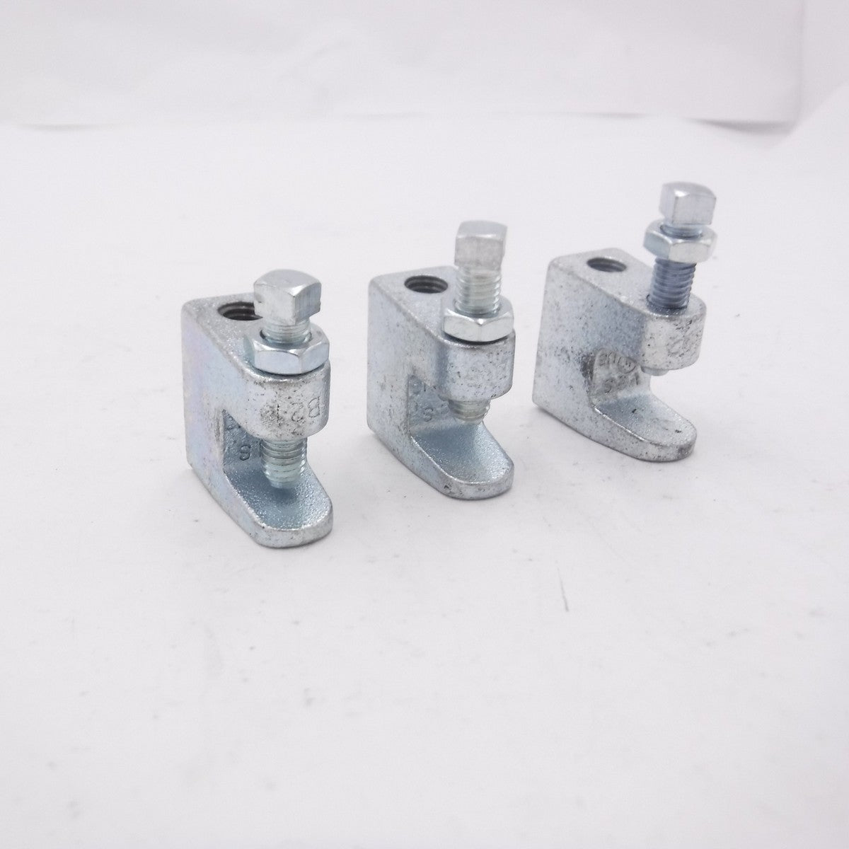 3 Pack nVent Caddy 13/16" Max Flange 3/8" Rod Electrogalvanized Beam Clamp 300