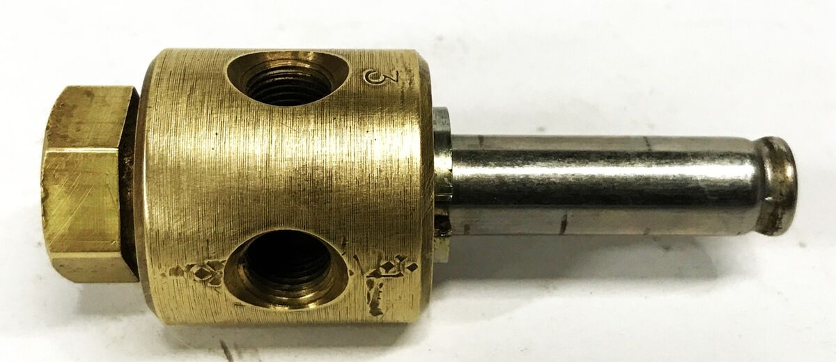 Parker 1/8 inch 2-Way Fluid Control Valve 02F30C1104AAF NOS