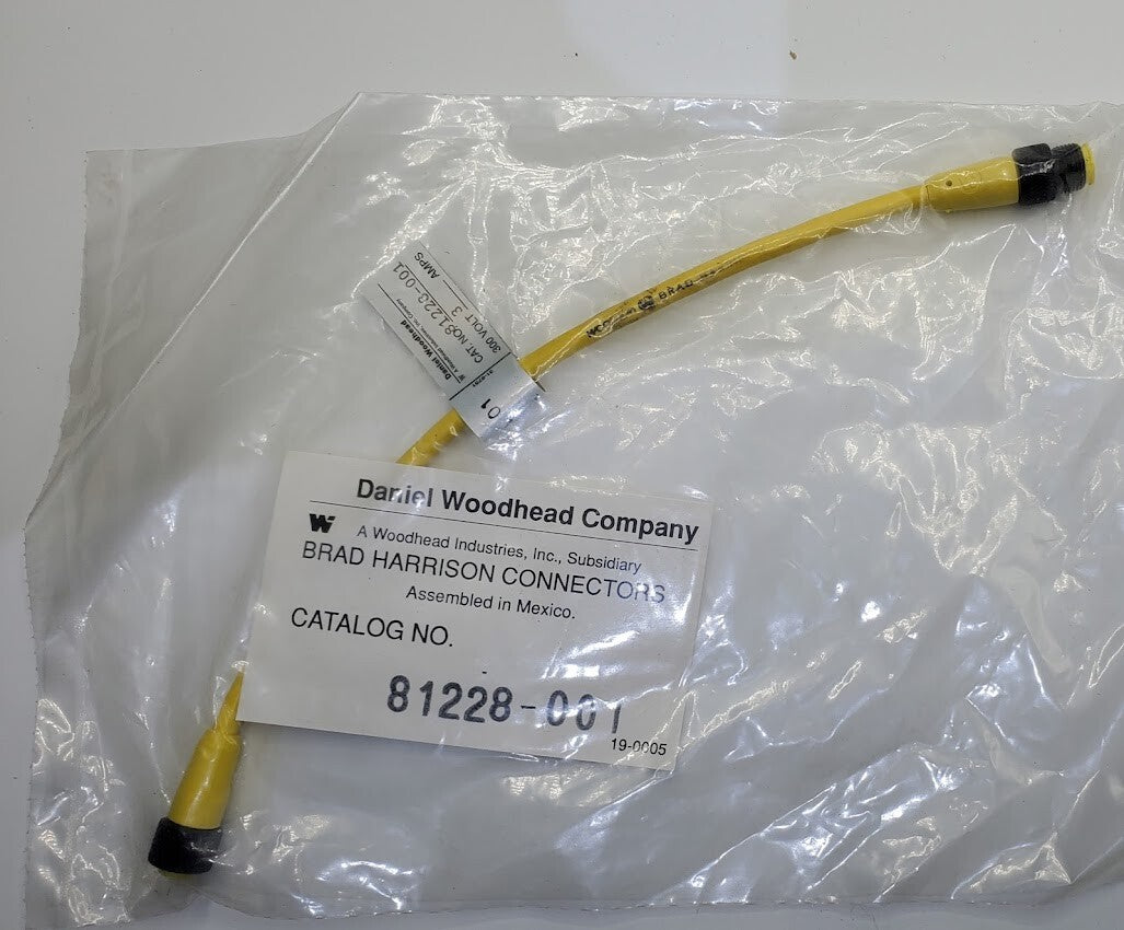DANIEL WOODHEAD 81228-001 Micro Change. Connector Cable,  3 pin M to 4 Pin F NEW