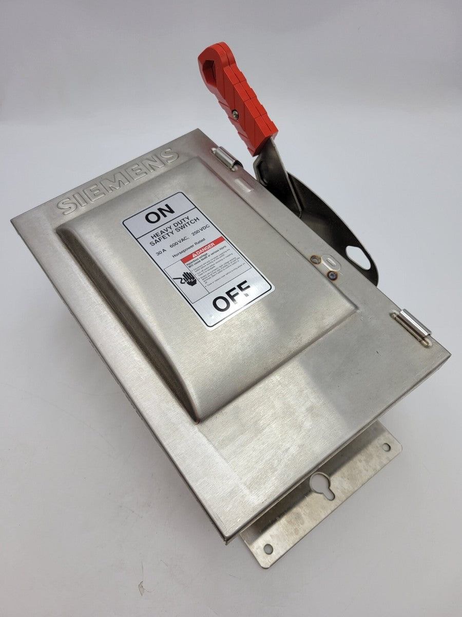 Siemens HNF361SS Non-Fusible Disconnect Switch 30A 600VAC 250VDC 3P NEMA 4, 4X