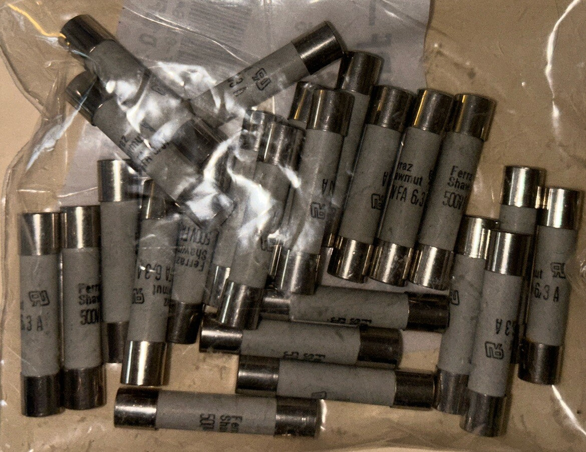 *QTY 24* Ferraz Shawmut A085445 Fuse 500V FA 6.3A.  P2