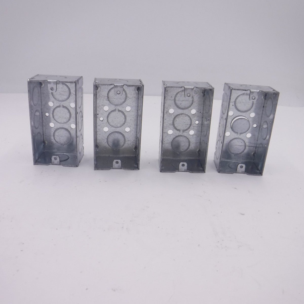 4 Pack RACO 1-1/2" 1-Gang Steel Electrical Boxes 650 11.5cu-in 1/2" KO